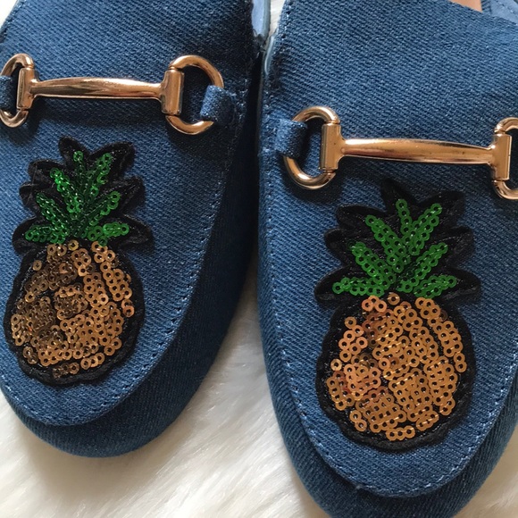 NIB Pineapple & Denim Slip On Flats - Picture 2 of 3
